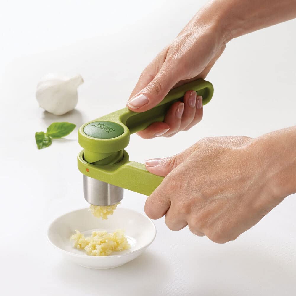 Joseph Joseph Helix Garlic Press, easy crush action, dishwasher safe - Green Single