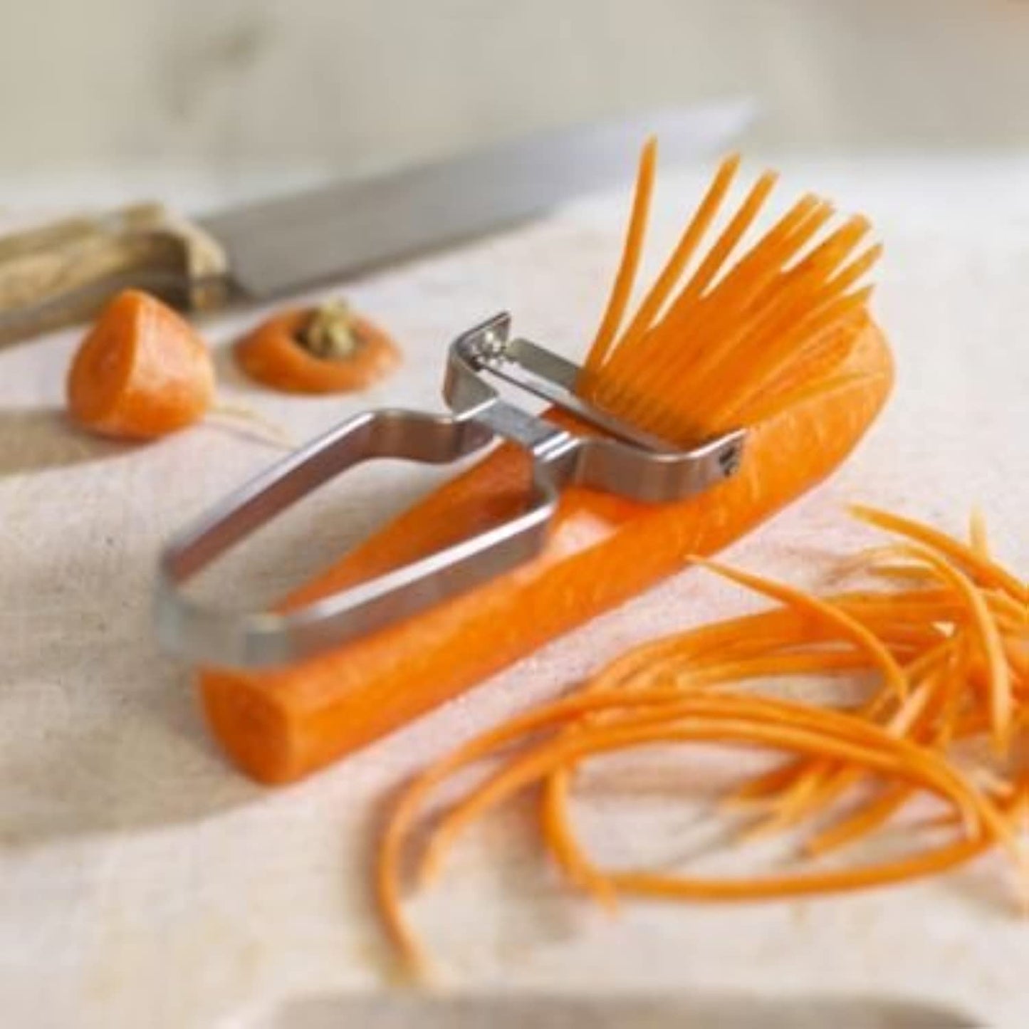 Lakeland Sharp Peel Julienne Y Peeler - Perfect for Coleslaw & Stir Fries