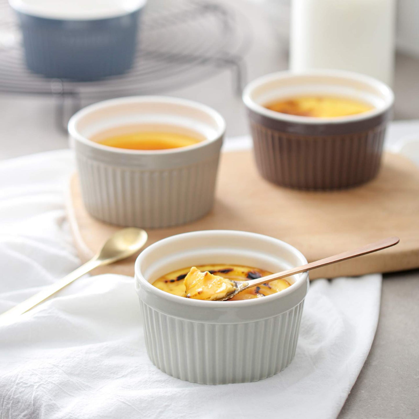 DOWAN Ramekins Set of 6, 235 ml/8 oz Porcelain Soufflé Dishes for Creme Brulee & Muffin, Baking Dishes for Cake & Pudding & Ice Cream, Mini Bowls for Dips, Sauces, Snacks and Fruits, 4 x 2.1 in-Multi 8oz Multi