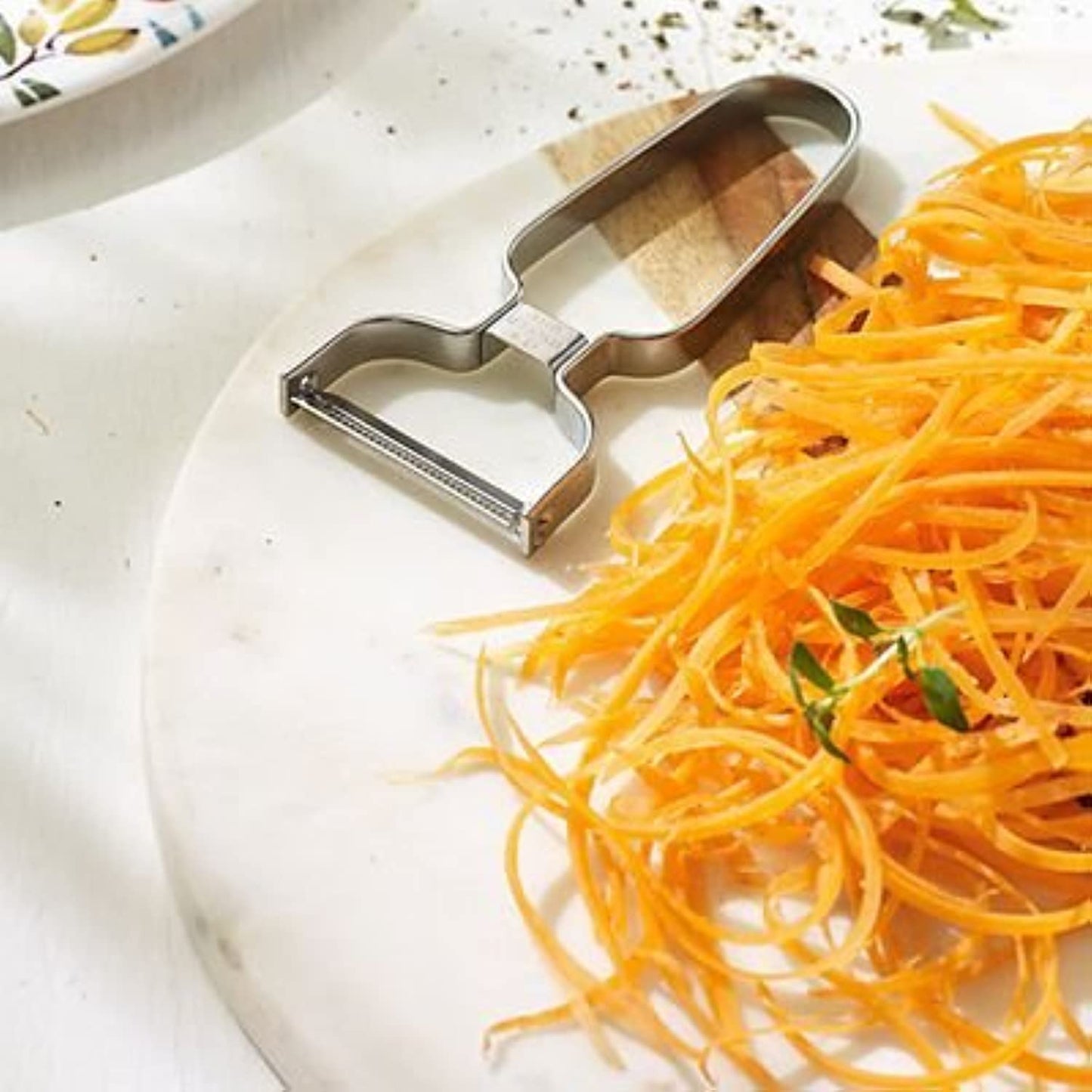 Lakeland Sharp Peel Julienne Y Peeler - Perfect for Coleslaw & Stir Fries