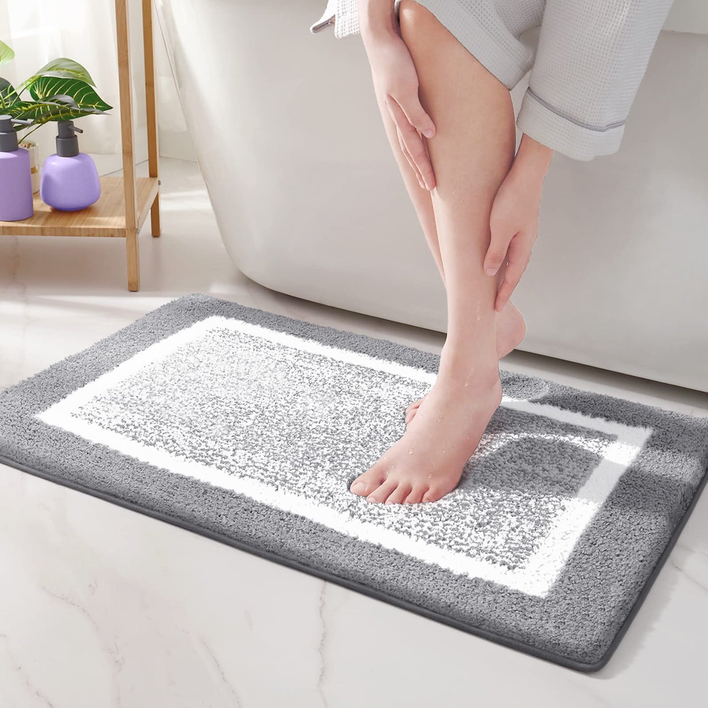 COLOR&GEOMETRY Microfiber Soft Bath Mat 40 x 60cm, Non-slip Bathroom Mats, Machine-washable Shower Water Absorbent Bath Rug Durable Bathroom Floor Mats (Grey) 40x60cm Gray