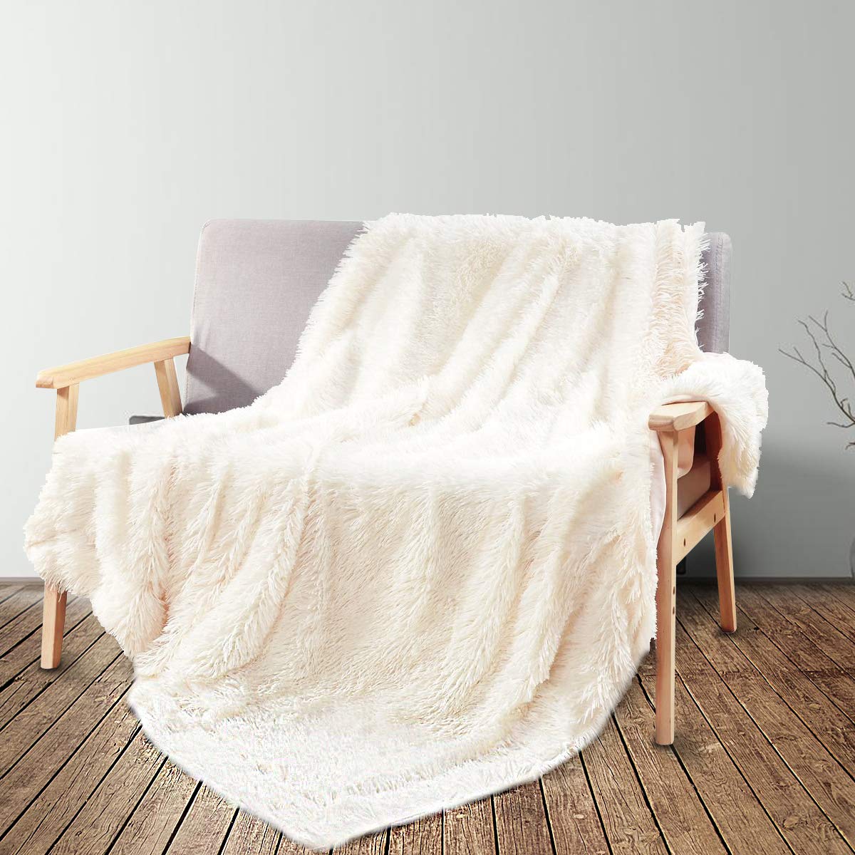 junovo Faux Fur Throw Blanket Super Soft Cozy Fluffy Blankets Warm Lightweight Long Hair Shaggy Fuzzy Throws for Couch & Bed Decor (Cream White,50x60 inch) Cream White Throw-50"x60"