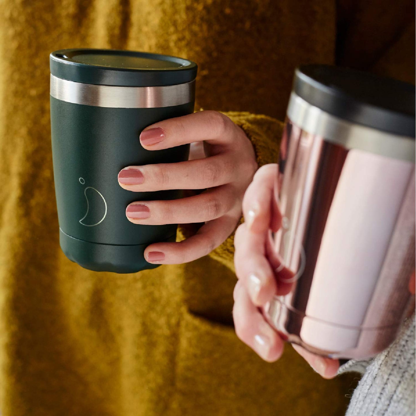 Chilly's Original Coffee Cup - Thermal Travel Mug for Cold & Hot Drinks - Reusable Cups with Lids - Double Walled Vacuum Insulated Mug - Stainless Steel - 500ml - Monochrome Black