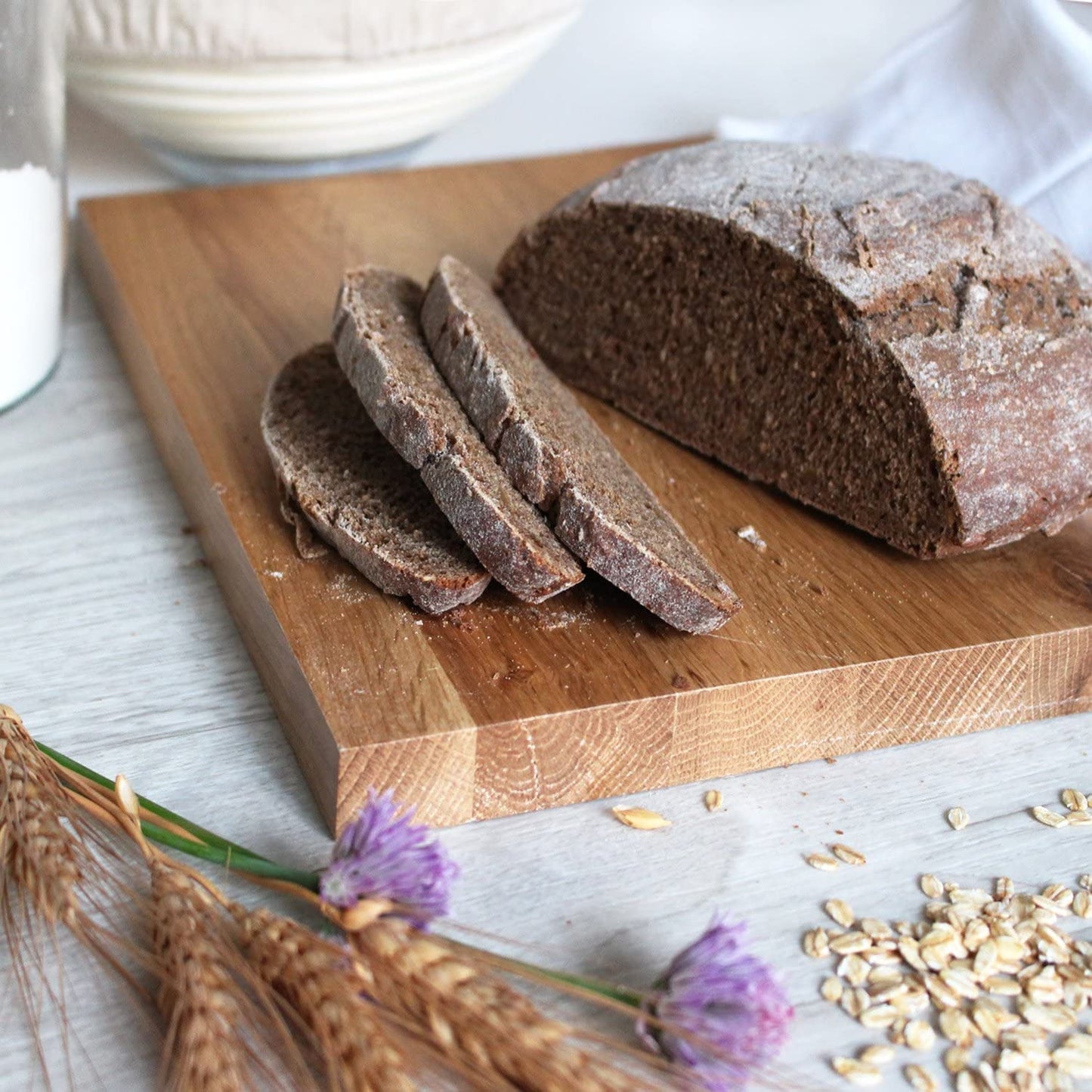 Amazy Bread Proofing Basket incl. Instructions – The Functional Bread Baking Basket Made Of Natural Rattan (round) | Ø 25cm + FREE LINER Rund | Ø 25cm