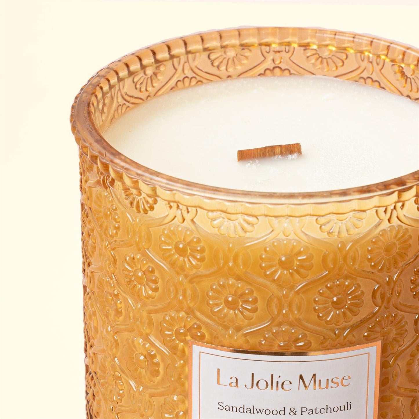 La Jolíe Muse Scented Candles Sandalwood & Patchouli Wood Wick Candle Gifts for Women 19.4Oz /550g Large Candles Natural Soy Wax Glass Jar 90 Hours Long Burning, Gift for Her 19.4 ounce