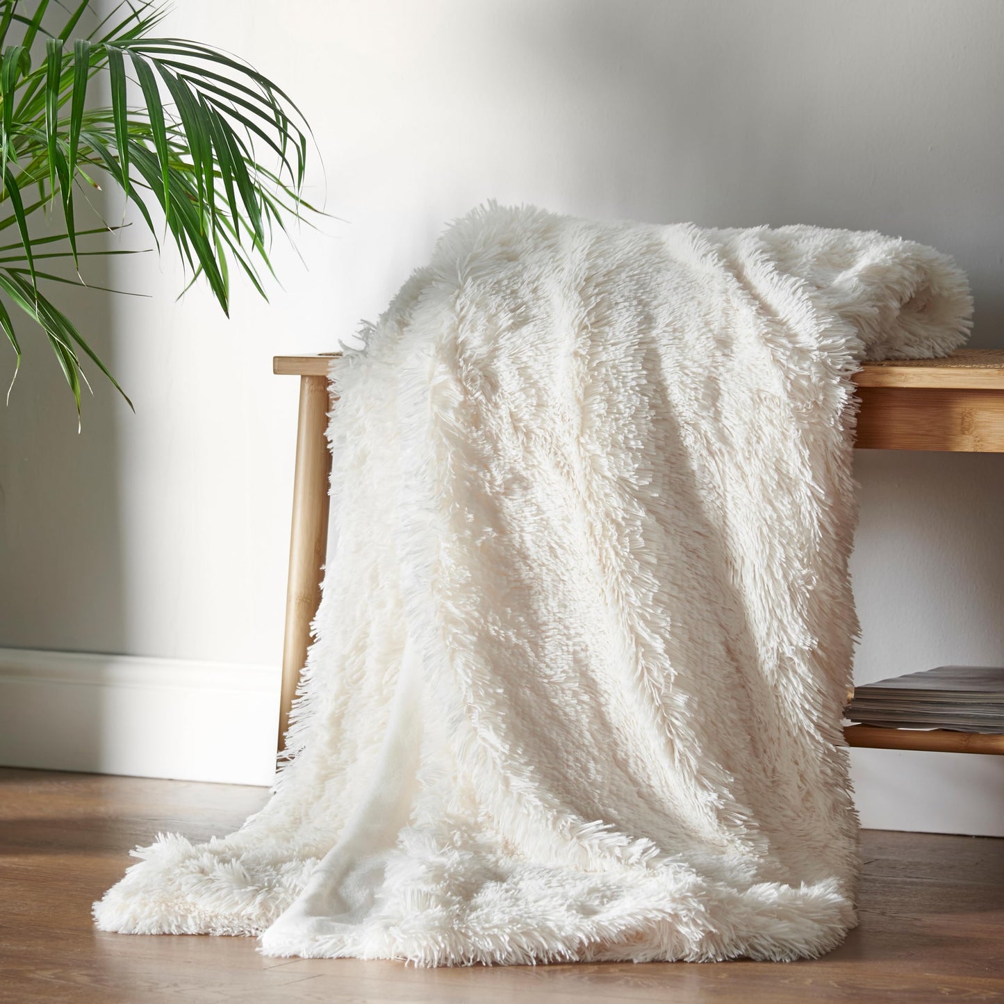 Catherine Lansfield Cuddly Deep Pile 150x200cm Blanket Throw Cream